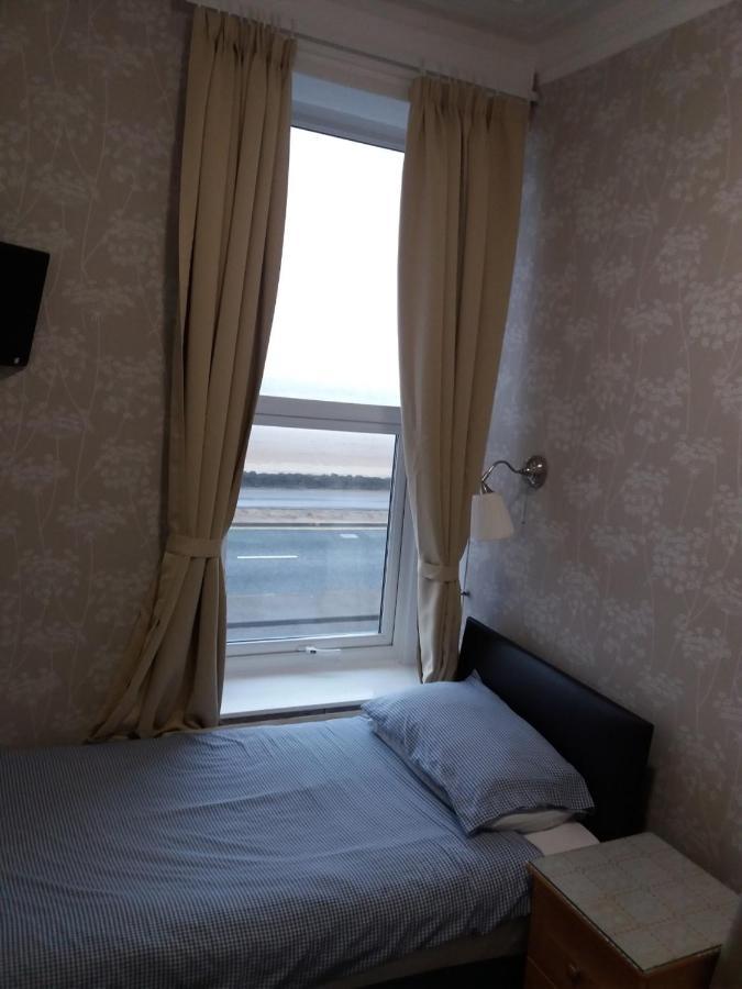 Beachcomber Swansea Bagian luar foto